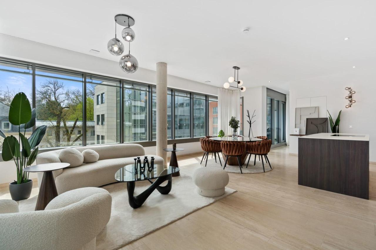 Elegant 2br With Balcony In Heart Of Appartement Luxemburg