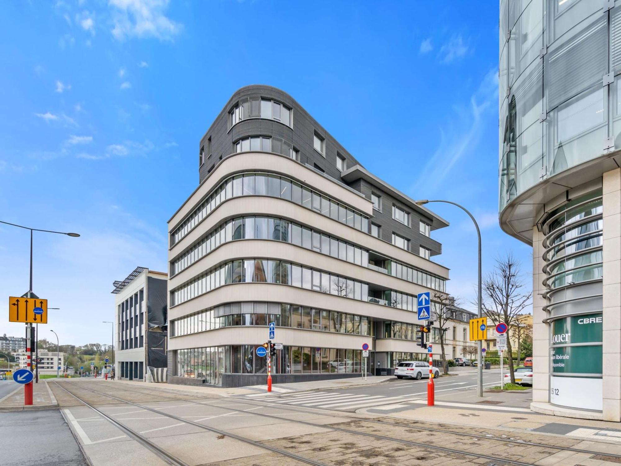 Elegant 2br With Balcony In Heart Of Luxemburg